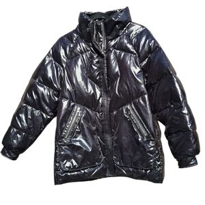 Glossy Black Women's Quilted Puffer Jacket GENTLE HERD